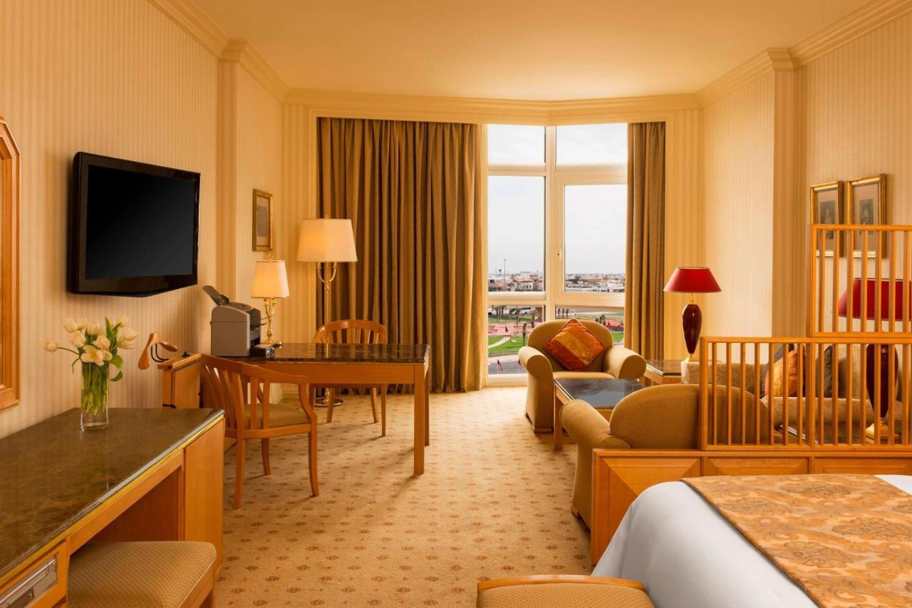 Sheraton Kuwait, A Luxury Collection Hotel, Kuwait City Exterior foto
