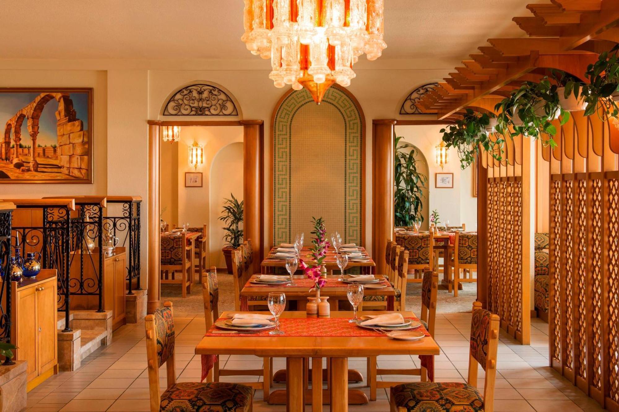 Sheraton Kuwait, A Luxury Collection Hotel, Kuwait City Exterior foto